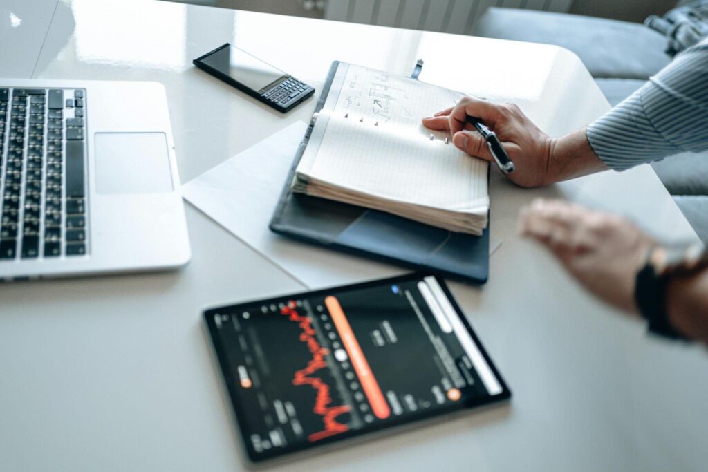 generative ai automation, traditional automation differences, ai vs automated systems, impact of generative ai on work, automation tools comparison, ai driven automation solutions, business automation technologies, workplace automation trends, ai productivity tools, location-specific automation solutions